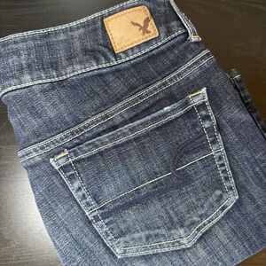 American Eagle Outfitters Artist Bootcut 8 Short (34x29) Jeans Super Stretch